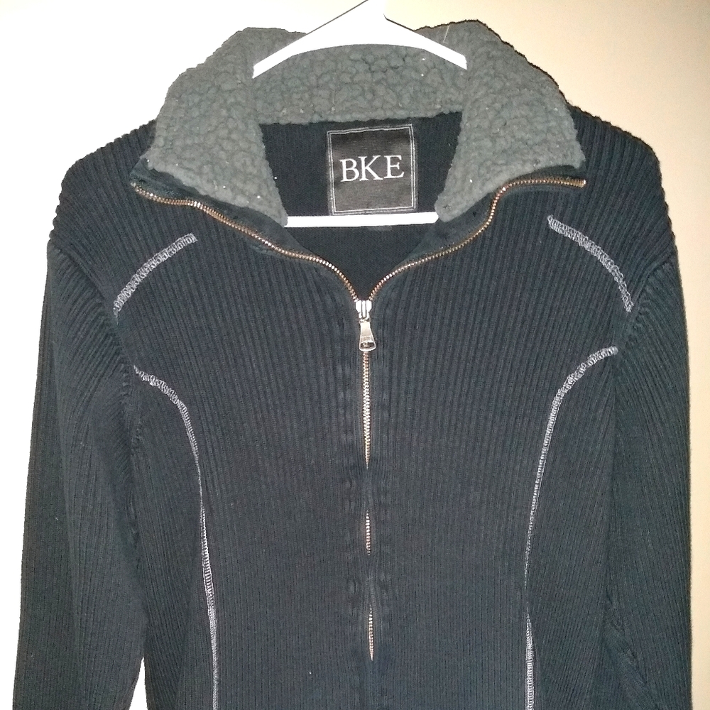 🔖SALE BKE long sleeve zip-up sweater size Medium